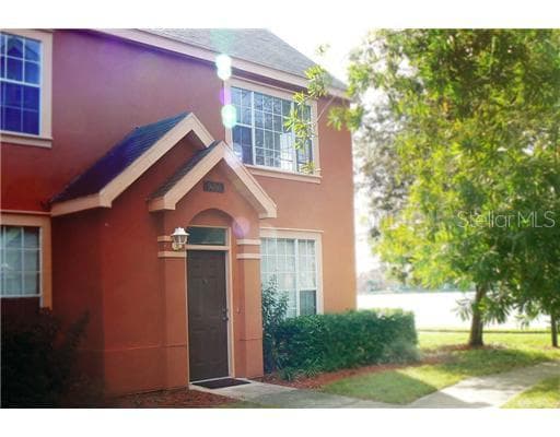 9086 LAKE CHASE ISLAND WAY UNIT 9086 TAMPA, FL 33626