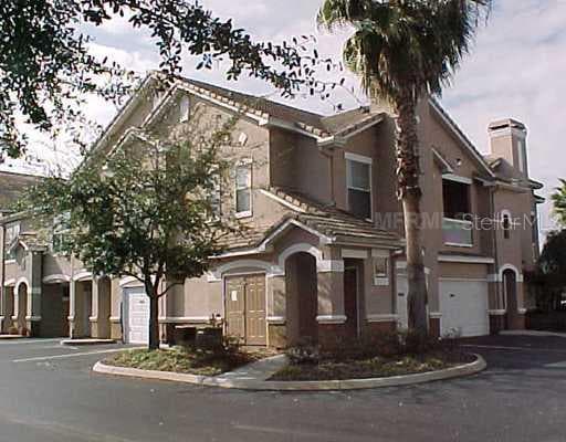 10446 VILLA VIEW CIRCLE TAMPA, FL 33647