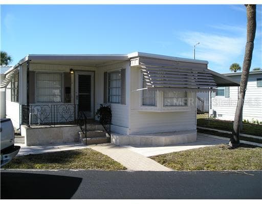 4851 W GANDY BOULEVARD UNIT B2L6 TAMPA, FL 33611