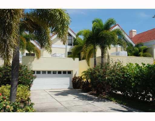815 SYMPHONY ISLES BOULEVARD APOLLO BEACH, FL 33572