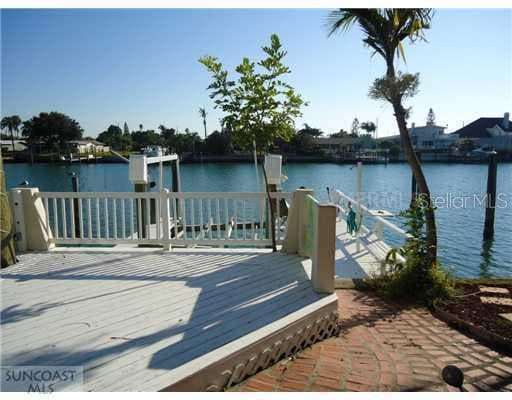 322 HERMOSITA DRIVE ST PETE BEACH, FL 33706