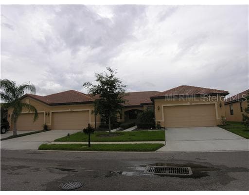 5835 SUNSET FALLS DRIVE APOLLO BEACH, FL 33572