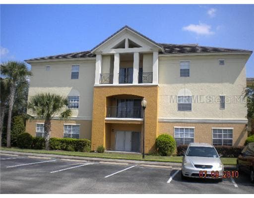 14901 ARBOR SPRINGS CIRCLE UNIT 305 TAMPA, FL 33624