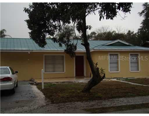1906 W SKAGWAY AVENUE TAMPA, FL 33604