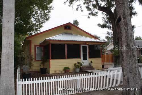 449 LOUDEN AVENUE DUNEDIN, FL 34698
