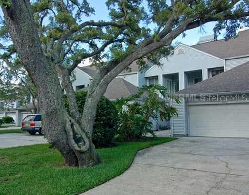 9712 TIFFANY OAKS LANE UNIT 9 TAMPA, FL 33612