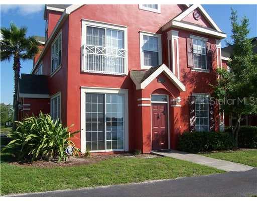 9818 LAKE CHASE ISLAND WAY UNIT 9818 TAMPA, FL 33626