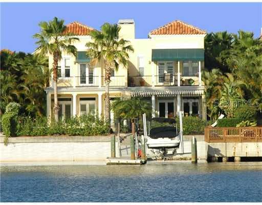 1137 ABBEYS WAY TAMPA, FL 33602