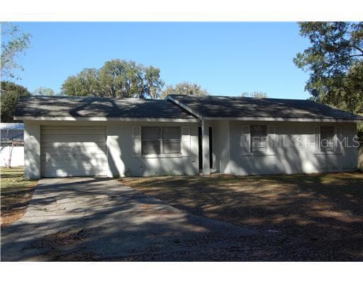 506 E DREW STREET PLANT CITY, FL 33563