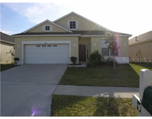6813 CAMBRIDGE PARK DRIVE APOLLO BEACH, FL 33572