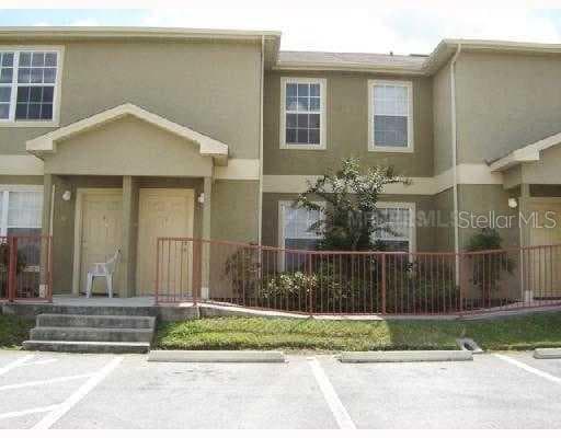 5915 BRICKLEBERRY LANE UNIT 201 ZEPHYRHILLS, FL 33541
