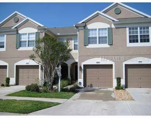 26621 CASTLEVIEW WAY WESLEY CHAPEL, FL 33544