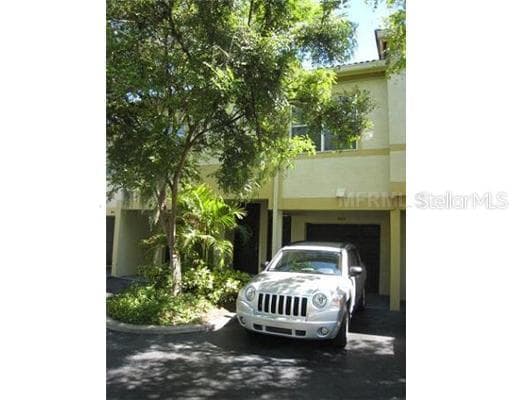 943 NORMANDY TRACE ROAD TAMPA, FL 33602