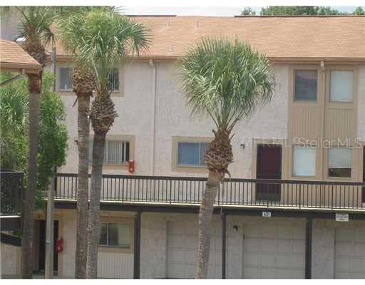6311 NEWTOWN CIRCLE UNIT 11B3 TAMPA, FL 33615