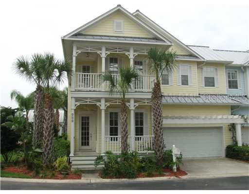 913 HEMINGWAY CIRCLE TAMPA, FL 33602