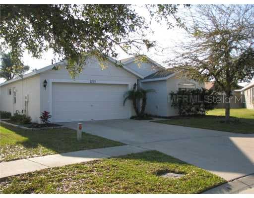 7703 MONARCH HILL WAY APOLLO BEACH, FL 33572
