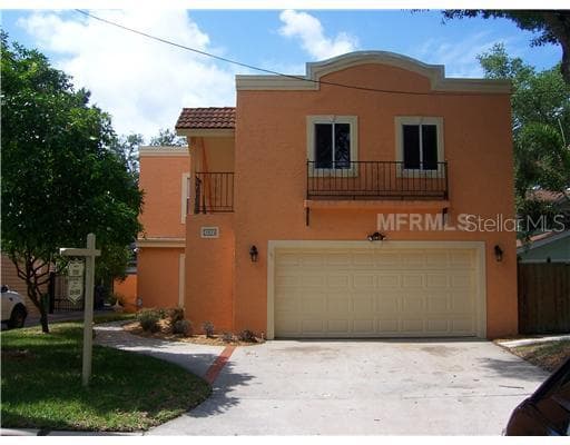 2924 KNIGHTS AVENUE TAMPA, FL 33611