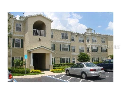 18101 BRIDLE CLUB DRIVE UNIT 18101 TAMPA, FL 33647