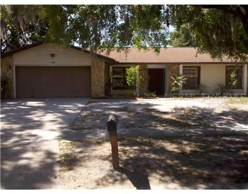 754 CALIENTE DRIVE BRANDON, FL 33511