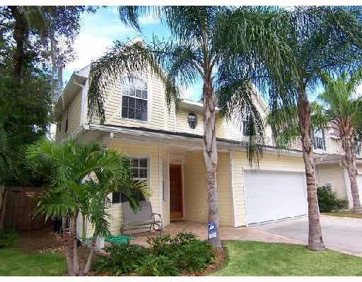 3301 W VILLA ROSA STREET TAMPA, FL 33611