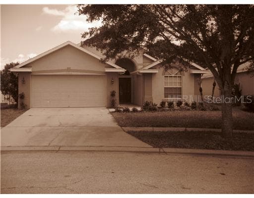 16806 HAWKRIDGE ROAD LITHIA, FL 33547