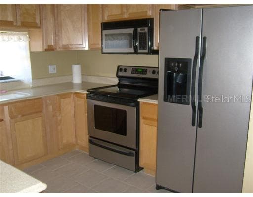 11405 SHALLOWBROOK PLACE TAMPA, FL 33624