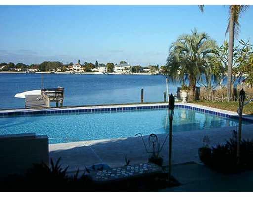 339 BAYVIEW DRIVE NE ST PETERSBURG, FL 33704