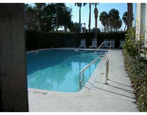 701 MIRROR LAKE DRIVE N UNIT 301 ST PETERSBURG, FL 33701