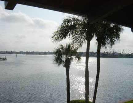 534 Plaza Seville UNIT 64 Treasure Island, FL 33706