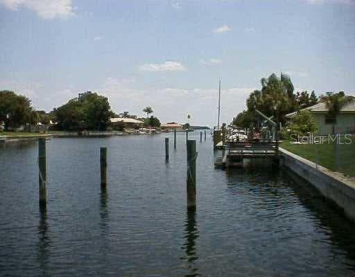 2009 Kansas St Petersburg, FL 33703