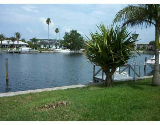 4460 38th STREET S ST PETERSBURG, FL 33711