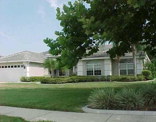 3196 Crescent Oaks Tarpon Springs, FL 34688