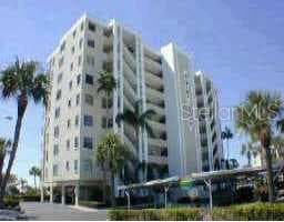 2530 Gary CIRCLE UNIT 901 Dunedin, FL 34698