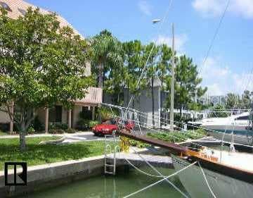 325 Island WAY UNIT 107 Clearwater, FL 33767