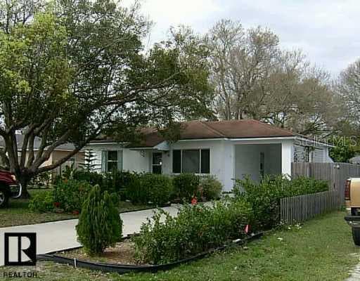 1662 Laura STREET Clearwater, FL 33755
