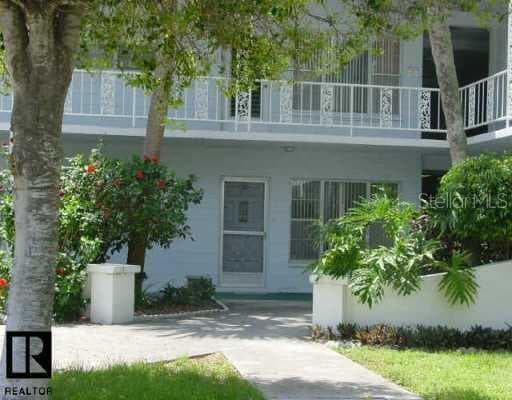 2002 Australia WAY UNIT 12 Clearwater, FL 33763