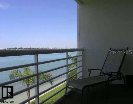 6085 Bahia Del Mar CIRCLE UNIT 366 St Petersburg, FL 33715