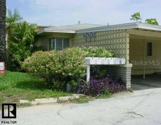 11295 Gulf BOULEVARD UNIT 2 Treasure Island, FL 33706