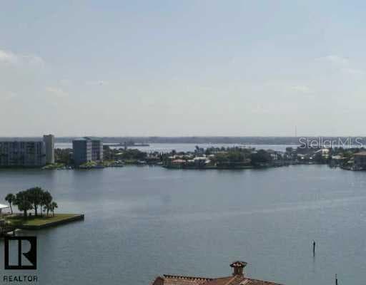521 Mandalay AVENUE UNIT 806 Clearwater, FL 33767