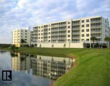 1200 Country Club DRIVE UNIT 2402 Largo, FL 33771