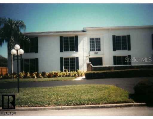 1197 Eden Isle BOULEVARD NE UNIT 1 St Petersburg, FL 33704