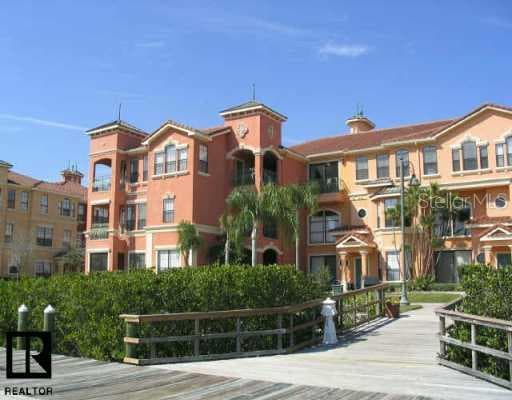2741 Via Cipriani UNIT 921B Clearwater, FL 33764