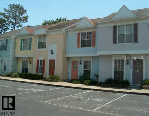3360 W. Wyoming CIRCLE Tampa, FL 33611