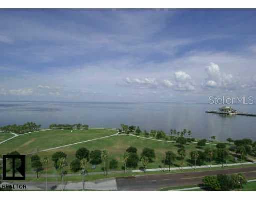 555 5th AVENUE NE UNIT 624
