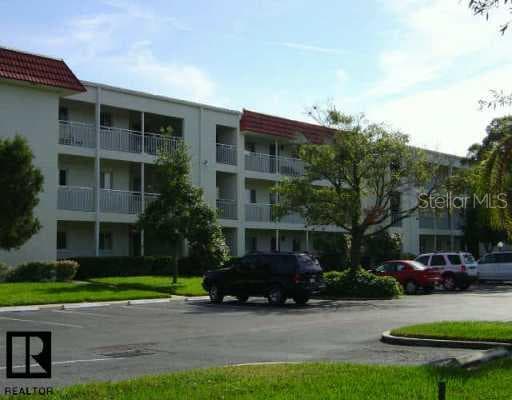 4595 Chancellor STREET NE UNIT 102 St. Petersburg, FL 33703