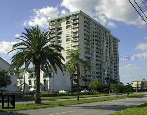 400 Island WAY UNIT 812 Clearwater, FL 33767
