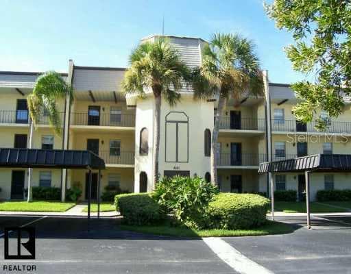 8681 Bardmoor UNIT 607 Largo, FL 33777
