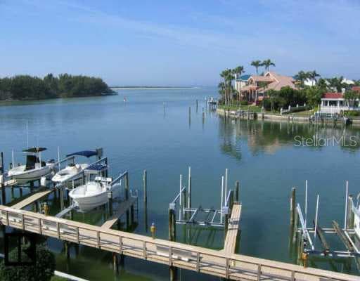 1060 Pinellas S UNIT 305 Tierra Verde, FL 33715