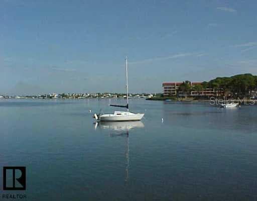 464 Paula DRIVE UNIT 223 Dunedin, FL 34698