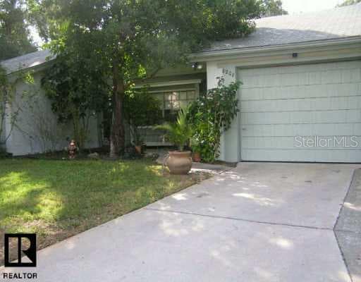 8208 Clover Hill LOOP Hudson, FL 34667